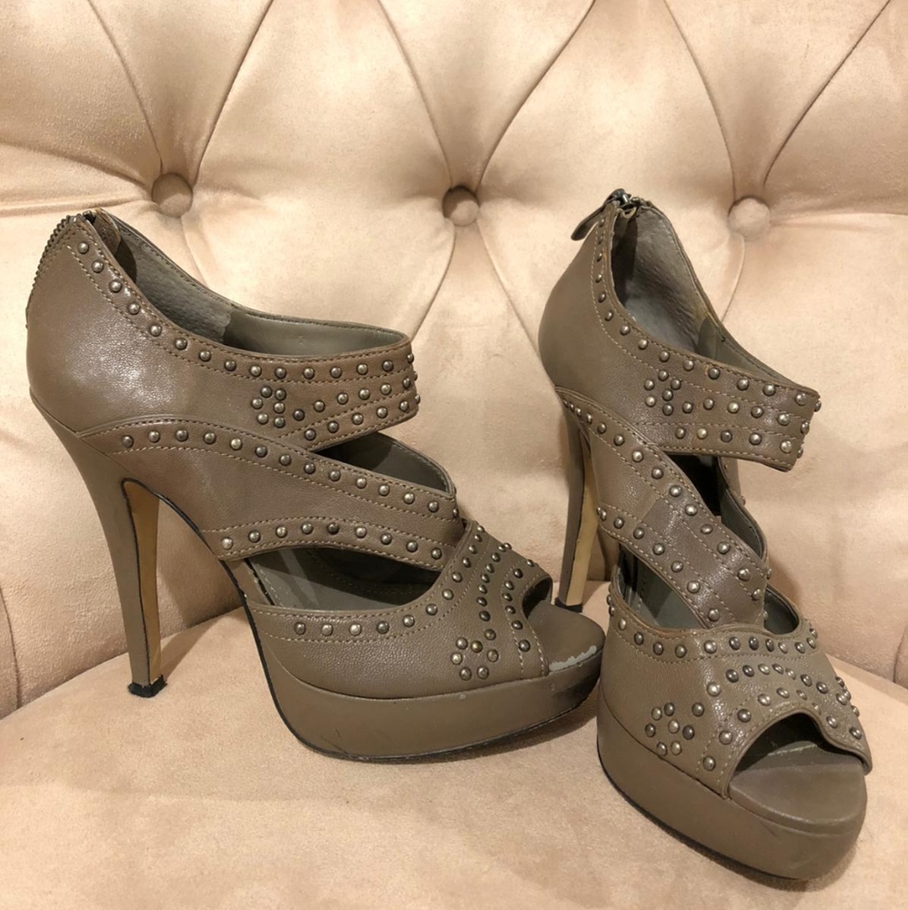 Vince V. Camuto heels